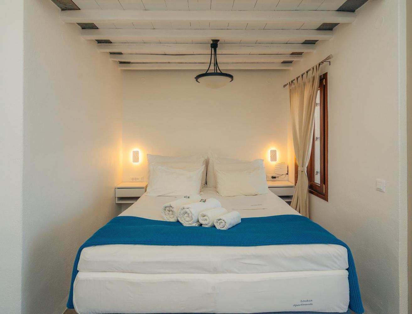 Loukia Apartments Artemonas Екстер'єр фото