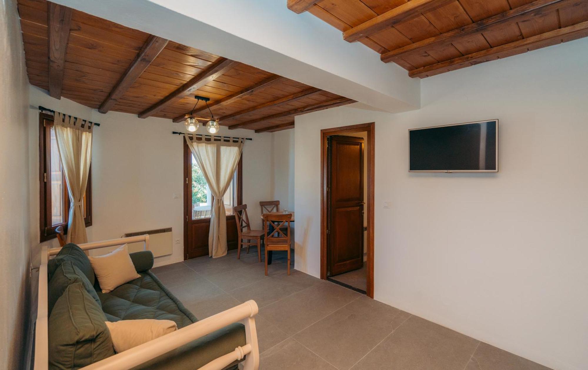 Loukia Apartments Artemonas Екстер'єр фото