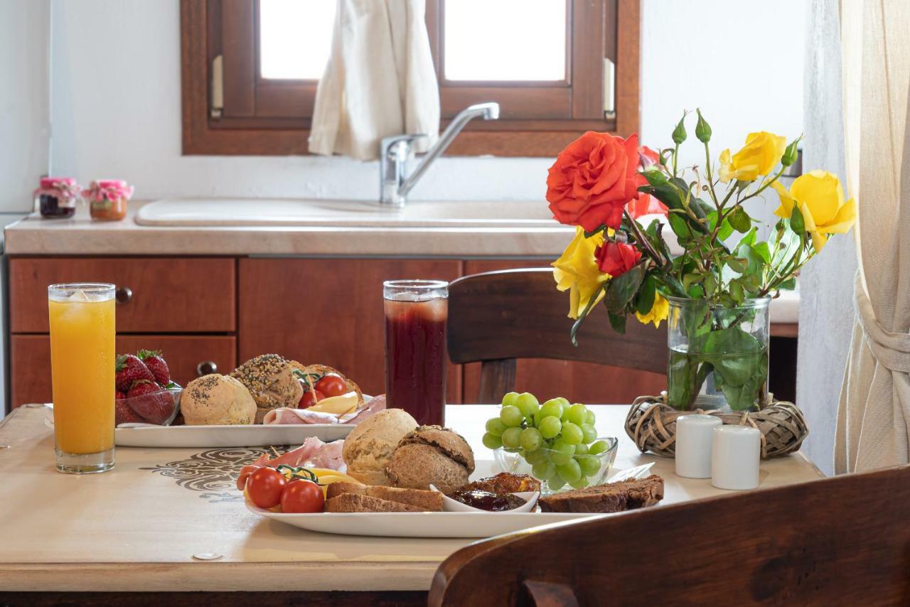 Loukia Apartments Artemonas Екстер'єр фото